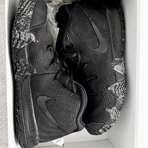 Nike kyrie 4